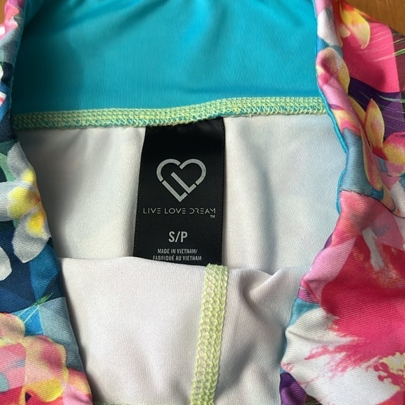 4 for $20 Aeropostale Live Love Dream shorts size Small - Picture 2 of 6
